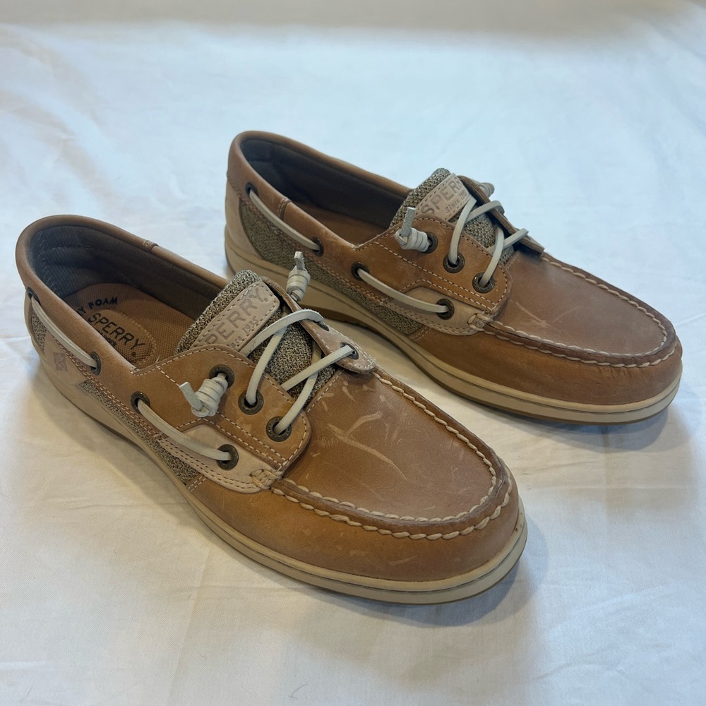 Sperry boat shoes NWOT